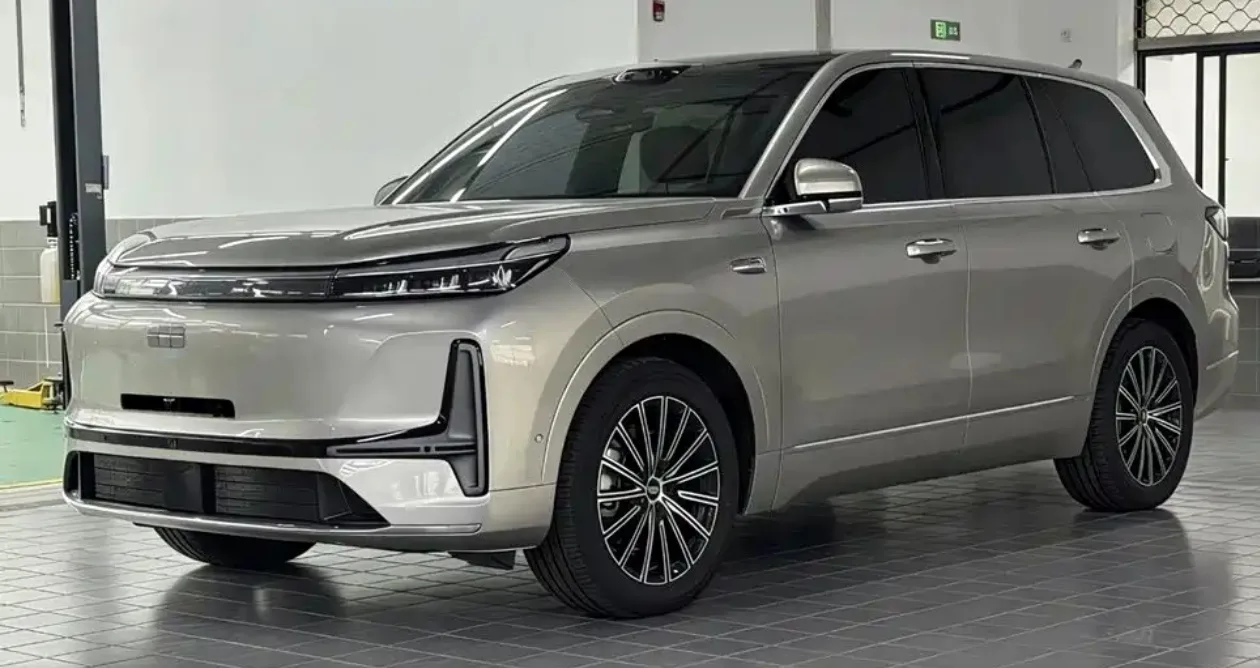 Geely Galaxy 2025 M9 1.5T 230 km 2WD Explorer Edition Automatic