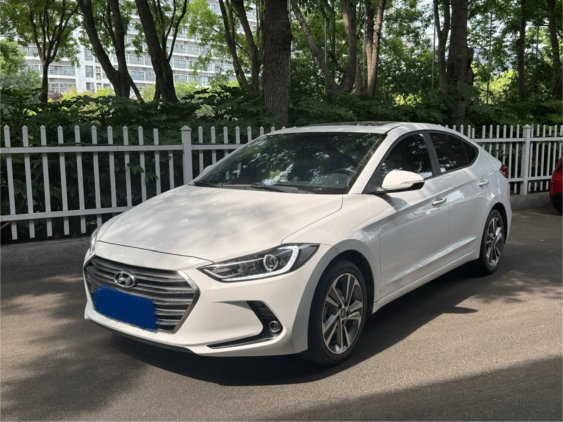Hyundai Elantra 2016 1.6L Automatic Smart Elite Edition