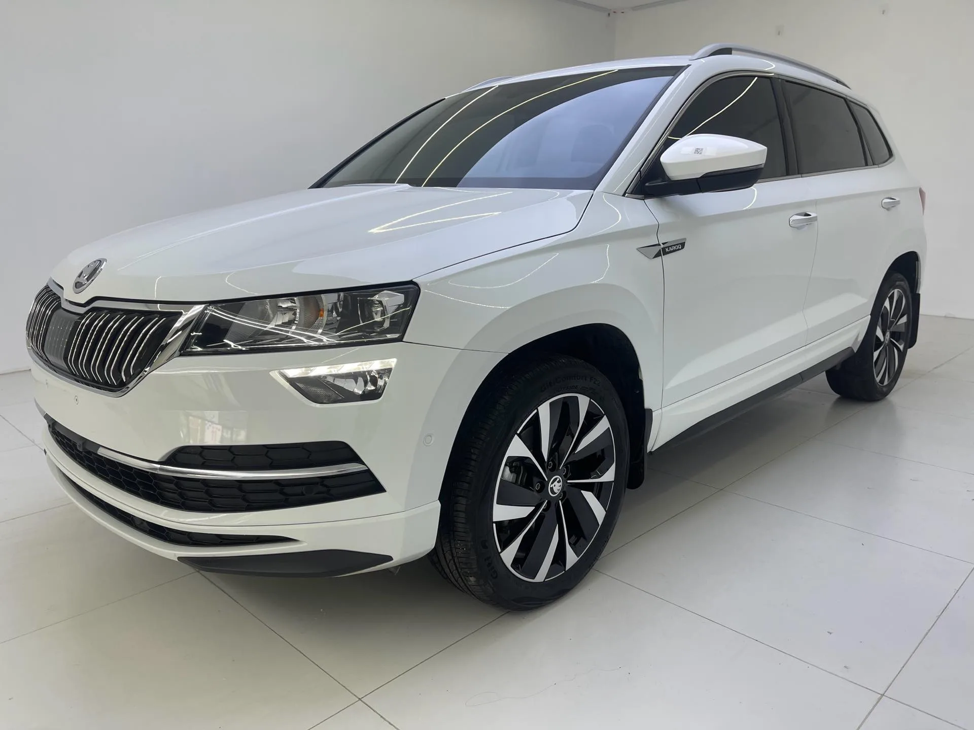 Karoq 2023 TSI280 Luxury Edition