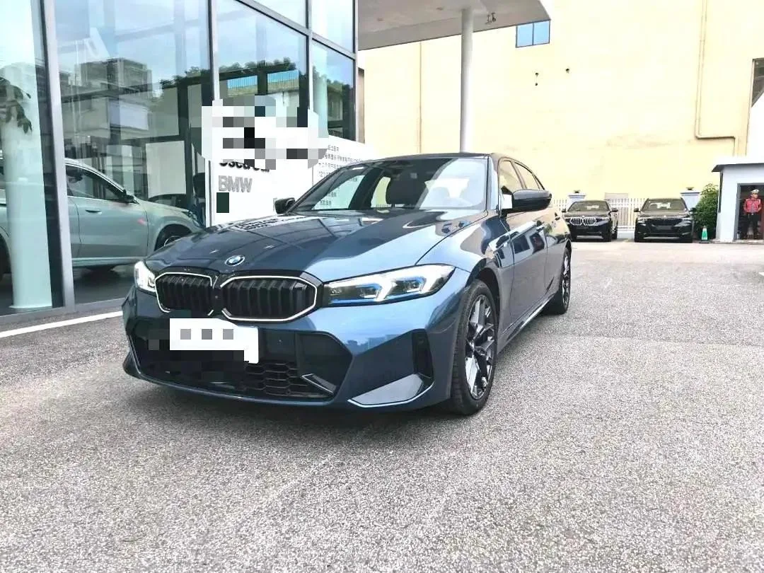 2025 BMW 3 Series 330Li 2.0T Premium M Sport Night Line Package, Automatic Transmission