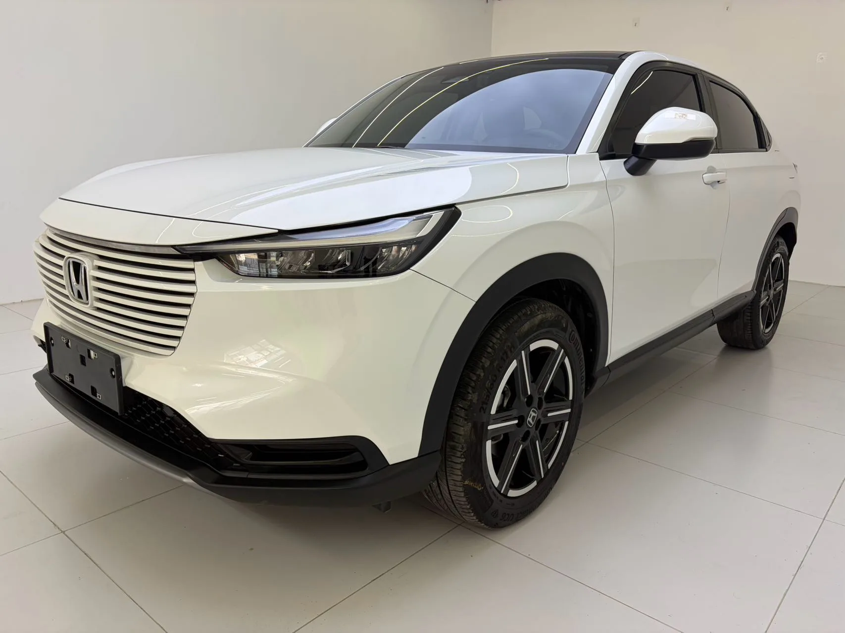 Vezel 2023 1.5L CVT Mid-Range Version