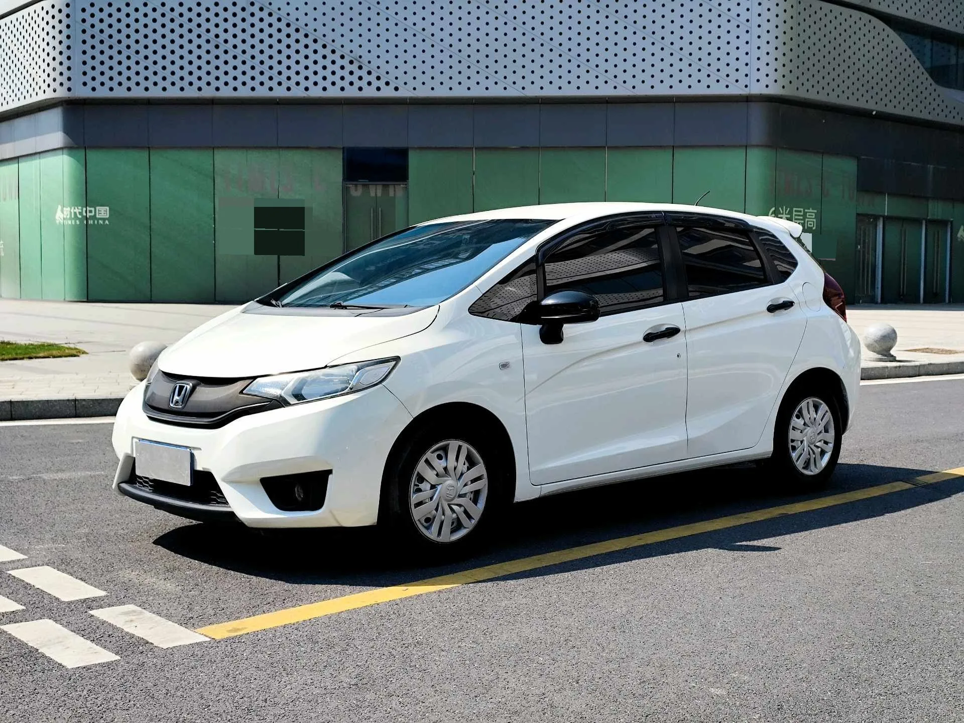2016 Honda Fit 1.5 LX Comfort Manual Transmission