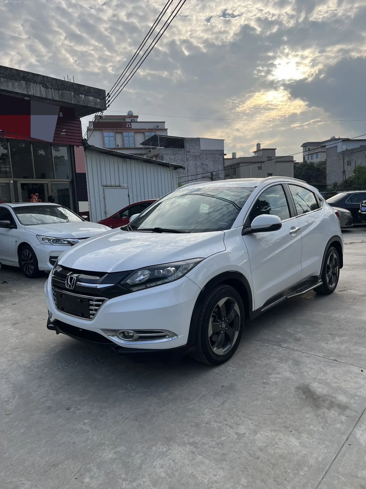 Vezel 2015 1.8L CVT 2WD Luxury