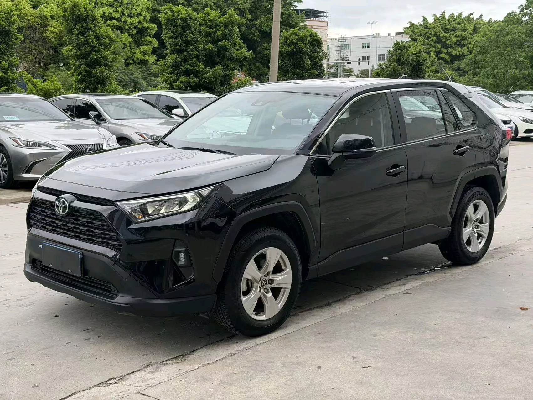 2024 Toyota RAV4 2.0L CVT 2WD Urban Edition Automatic