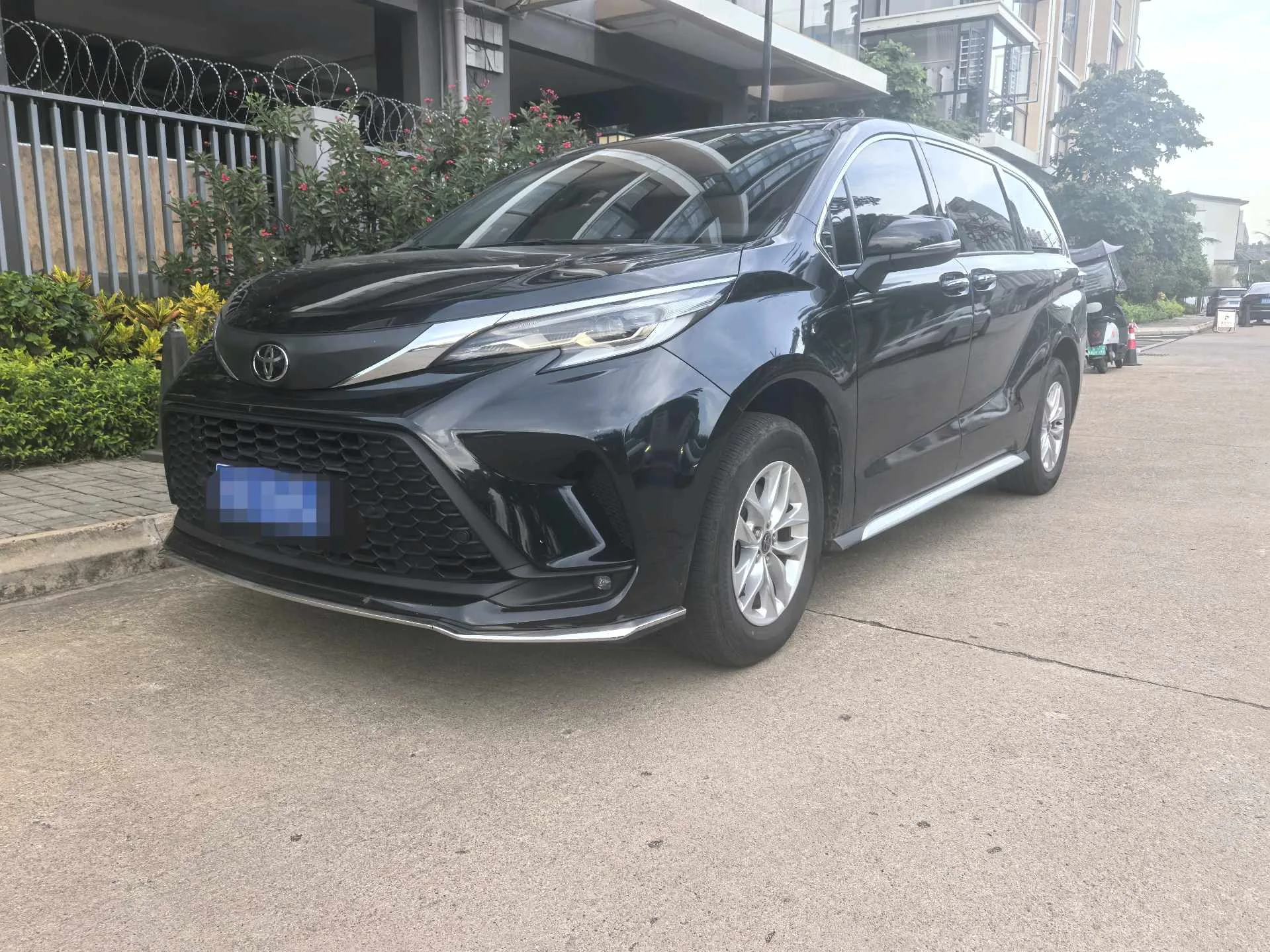 Toyota 2024 Grandeur Hybrid 2.5 CVT Comfort Edition Automatic