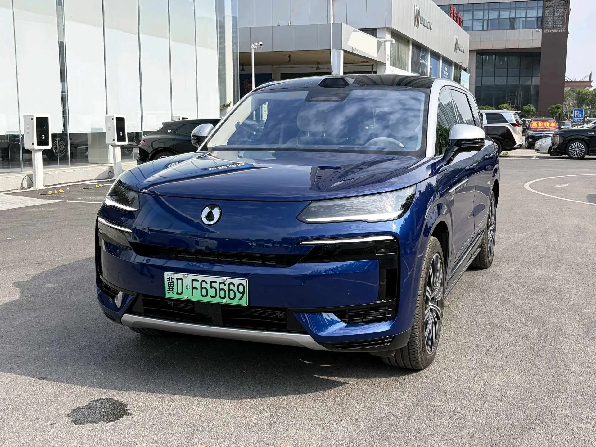 Denza 2025 Denza N9 2.0T CVT 1300 Flagship Automatic