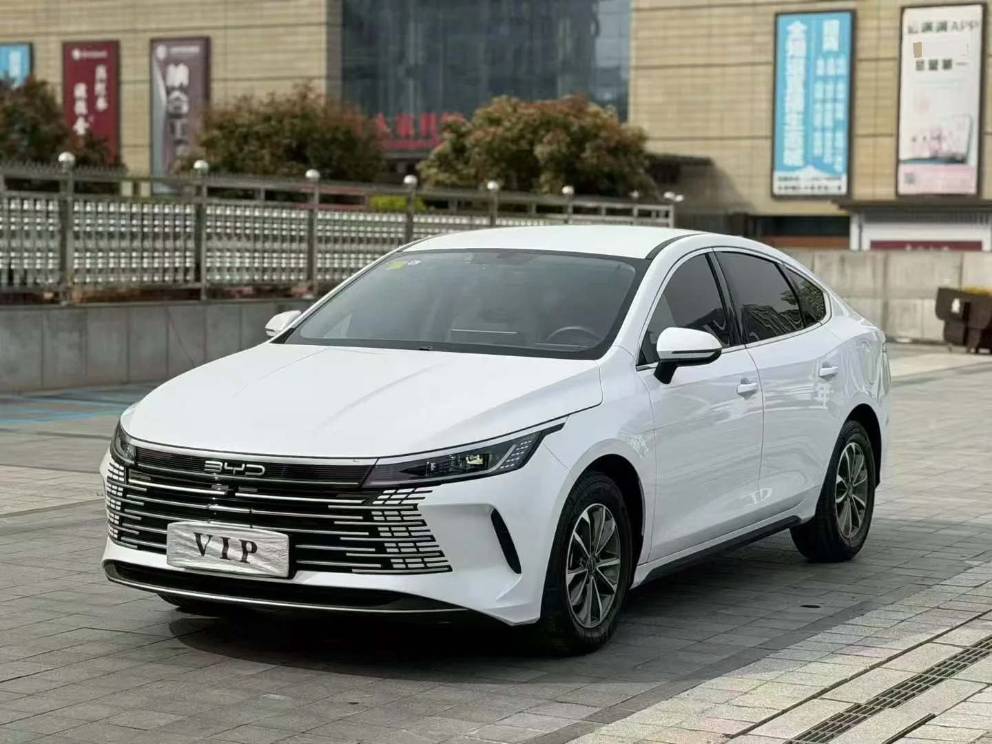 BYD 2024 Destroyer 05 DM-i 1.5 CVT Glory Edition 55KM Luxury Automatic