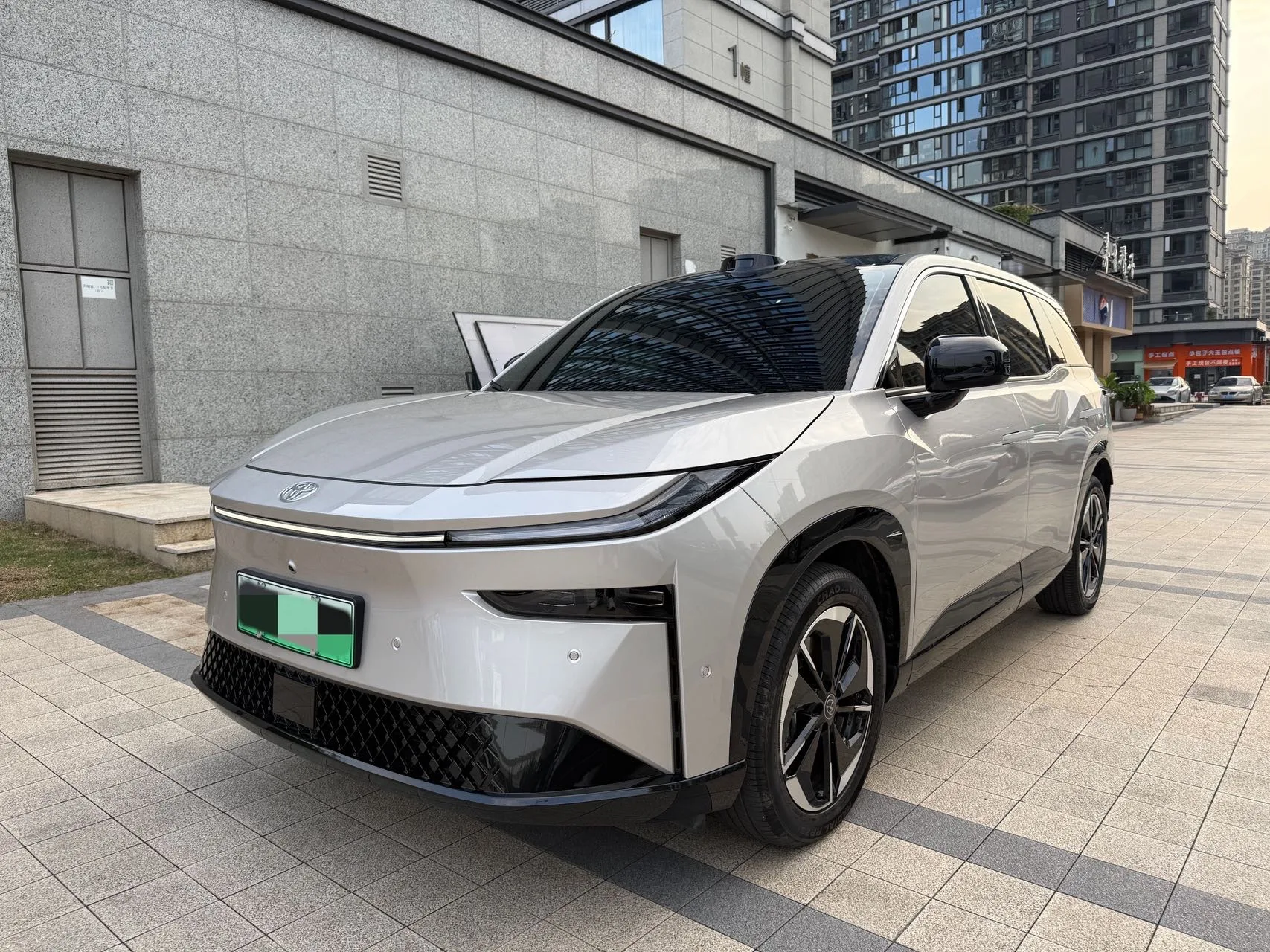 Toyota 2025 Platinum 3X 520 Pro High-End Intelligent Driving Edition Automatic Transmission
