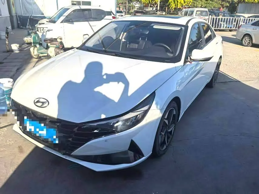 Hyundai Elantra 2023 1.5L CVT GLX Elite Edition