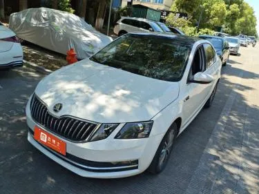 Octavia 2020 TSI230 DSG Smart Luxury Edition