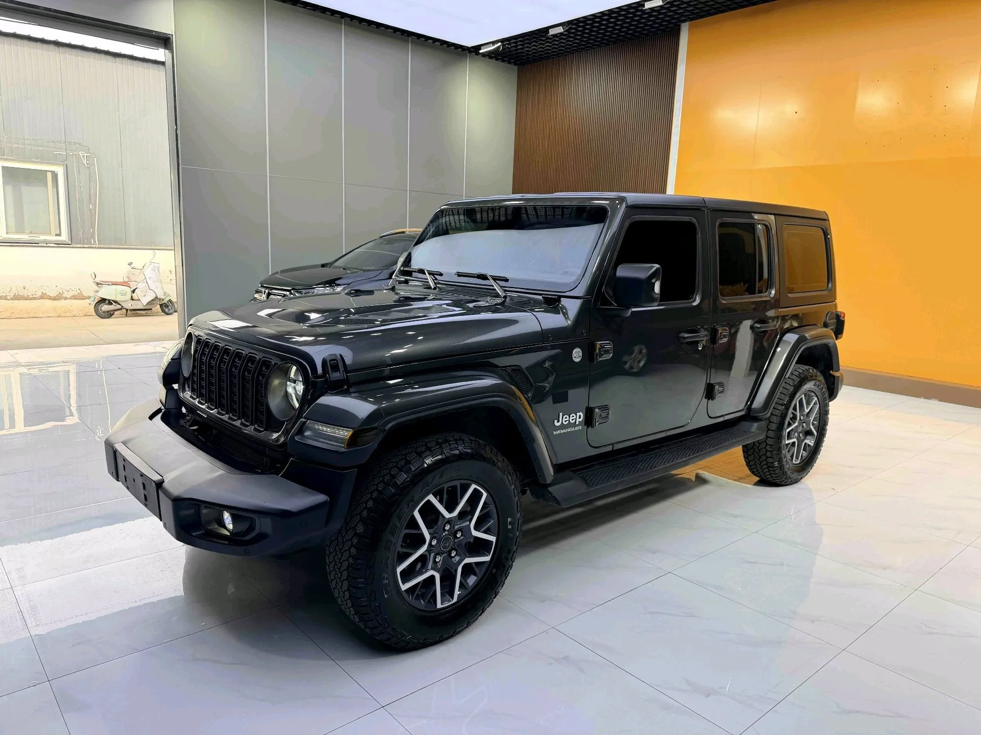 Jeep Wrangler 2024 2.0T Sahara 4-Door