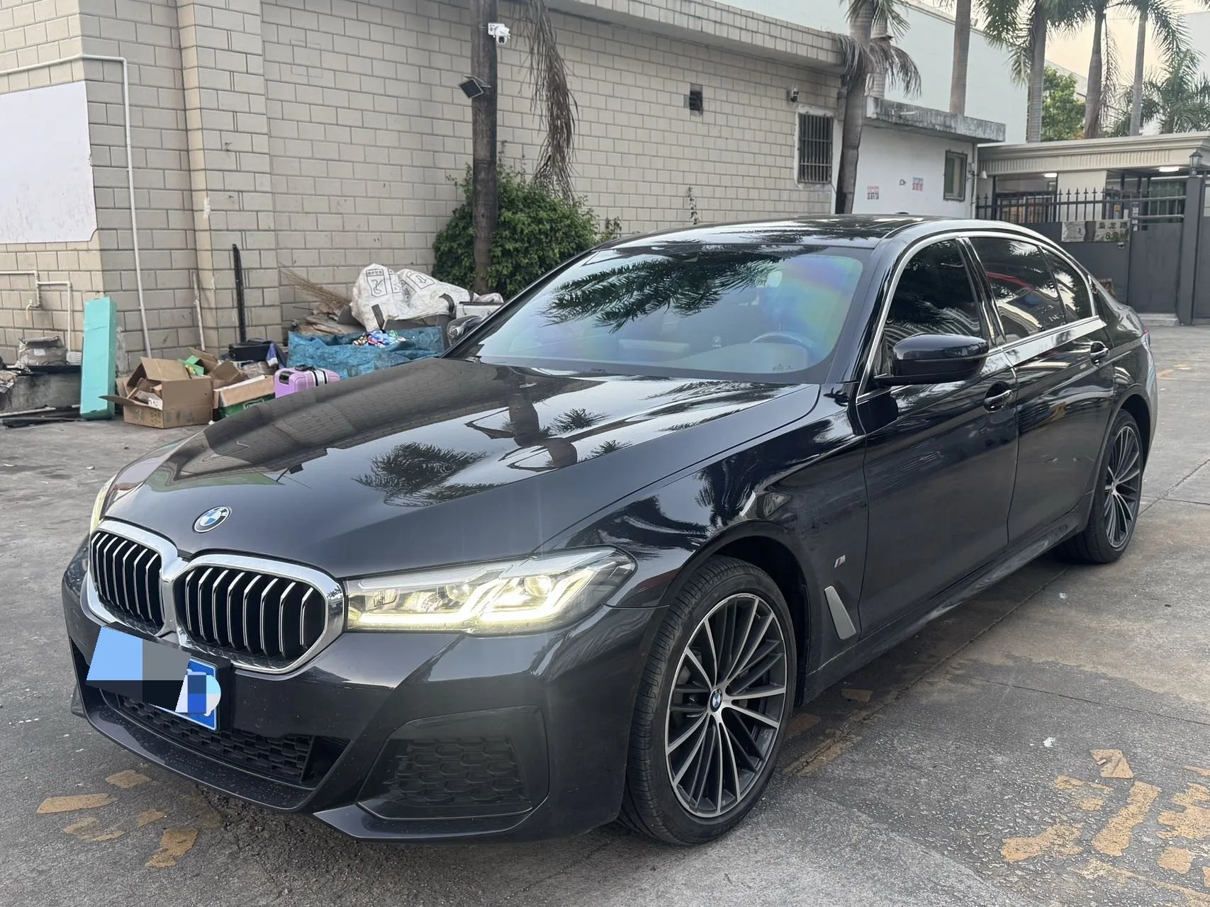 BMW 5 Series 2023 530Li 2.0T Leading M Sport Package Automatic