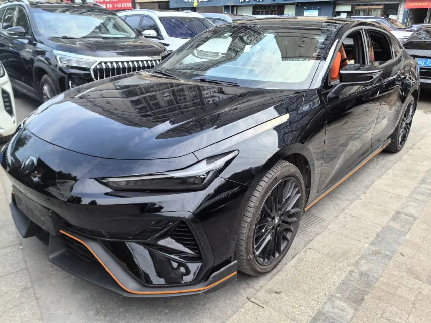 Changan 2025 UNI-V 1.5T 500Bar High-Performance Sport Edition Automatic