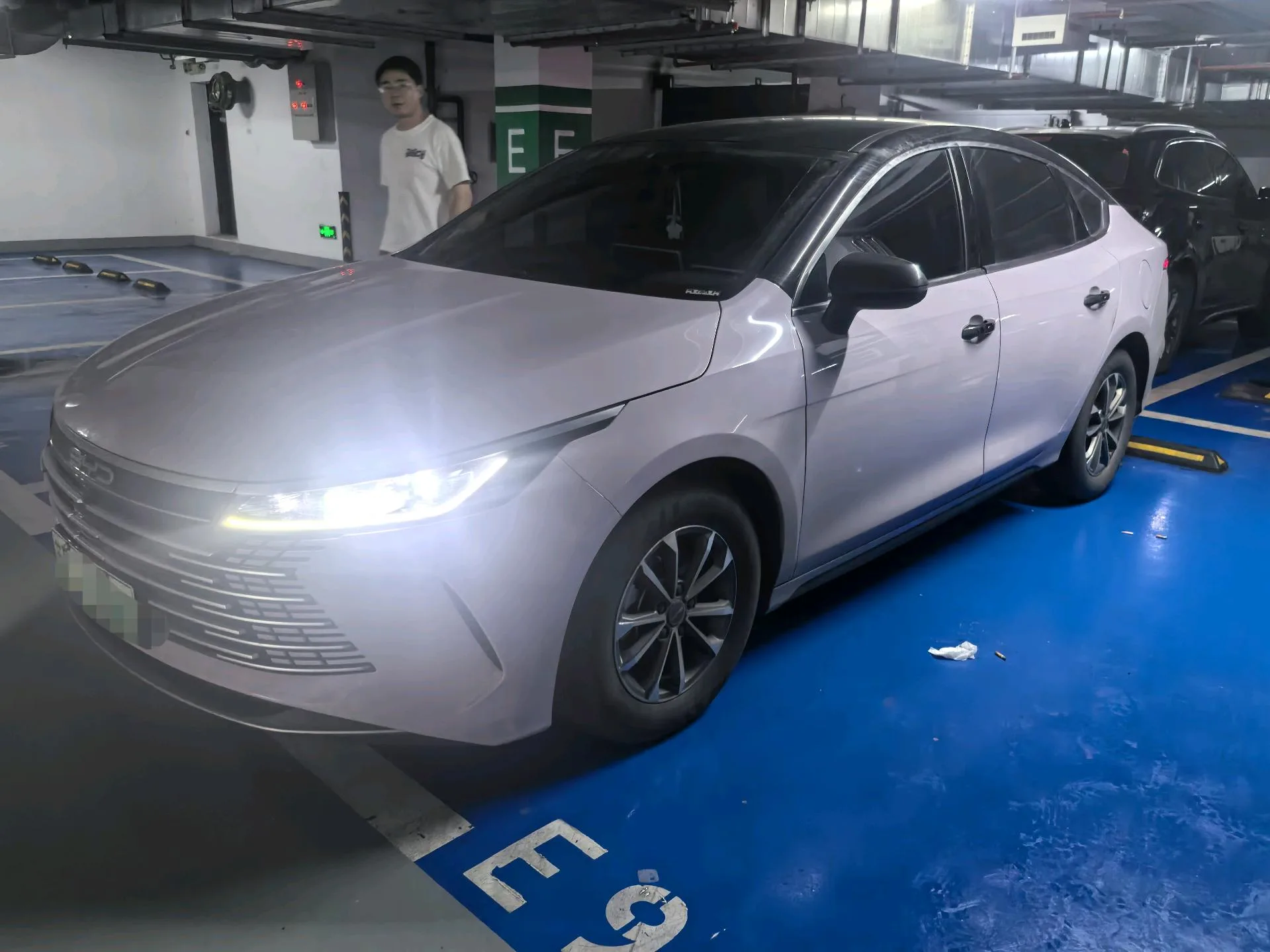 BYD 2024 Destroyer 05 DM-i 1.5 CVT Glory Edition 55KM Luxury Automatic