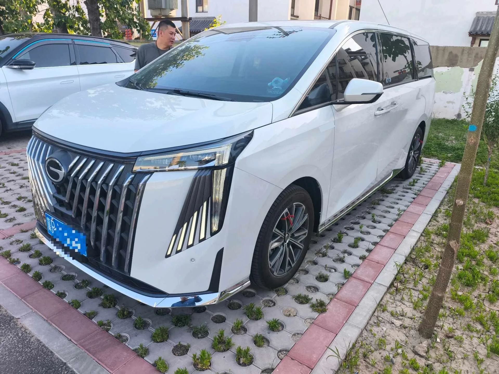 Trumpchi 2024 M8 2.0T 400T Master Series Premium Edition Automatic
