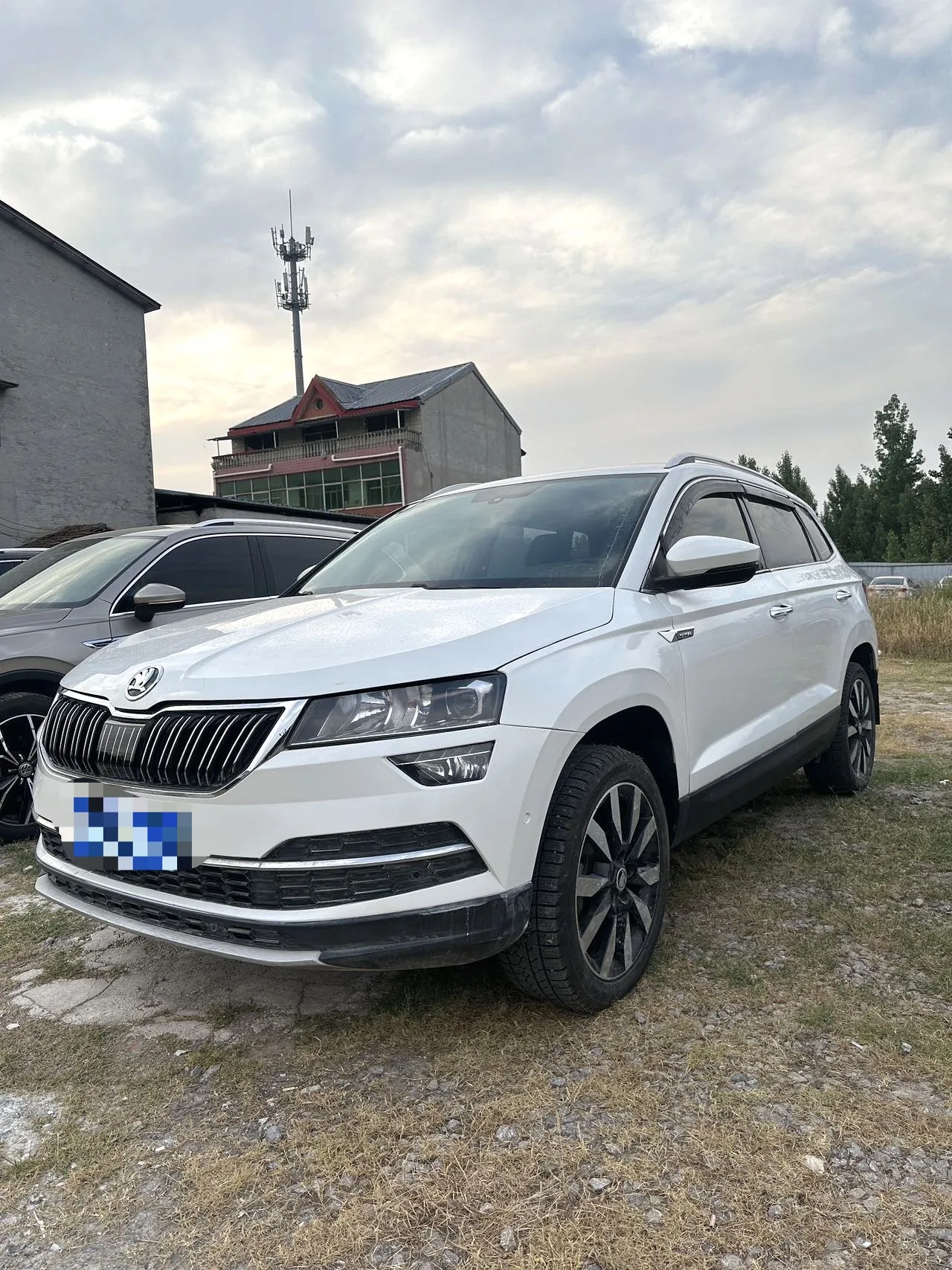Karoq 2022 TSI280 Luxury Edition