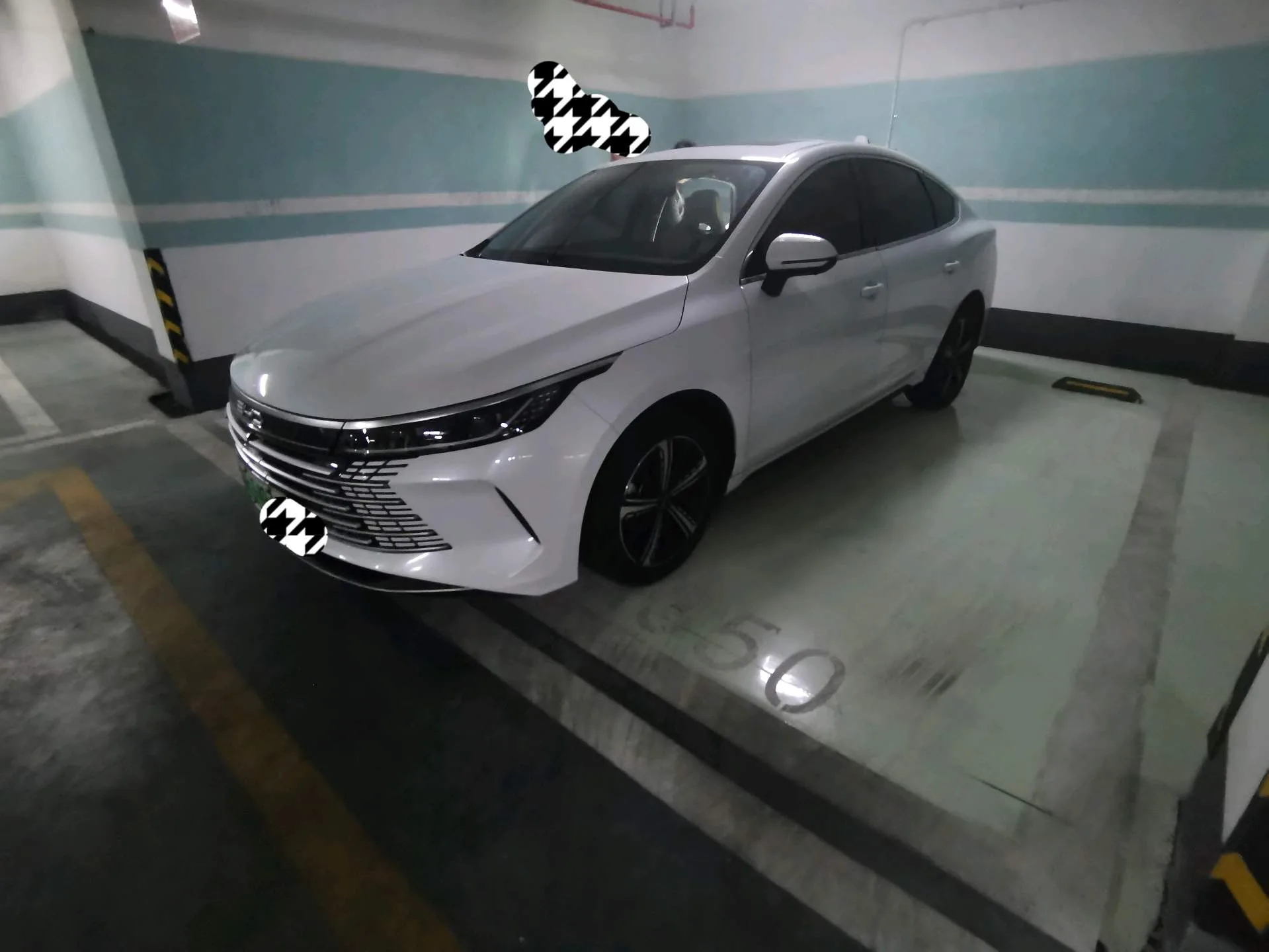 BYD 2023 Destroyer 05 DM-i 1.5 CVT 120KM Champion Edition Deluxe Automatic