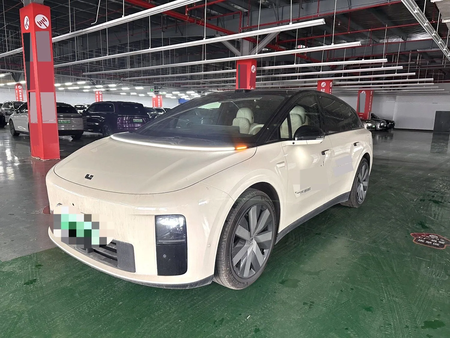 Li Auto i6 2025 Standard Edition