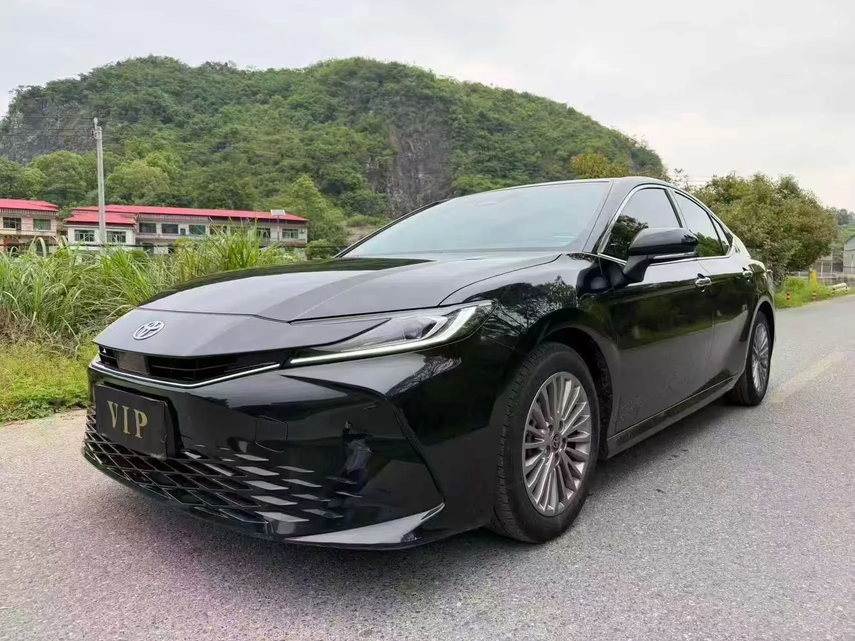 2026 Toyota Camry Hybrid 2.0HXS CVT Glorious Edition Automatic