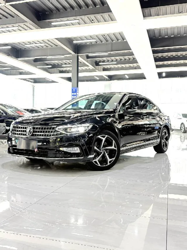 Volkswagen 2023 Magotan 2.0TSI 330TSI 2 Millionth Unit Commemorative Edition Leading Model Automatic Transmission