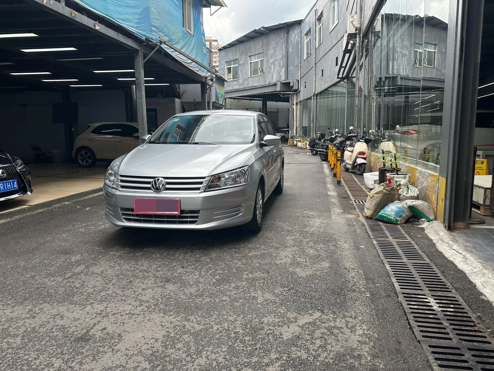 Santana 2013 1.6L Automatic Fashion Edition