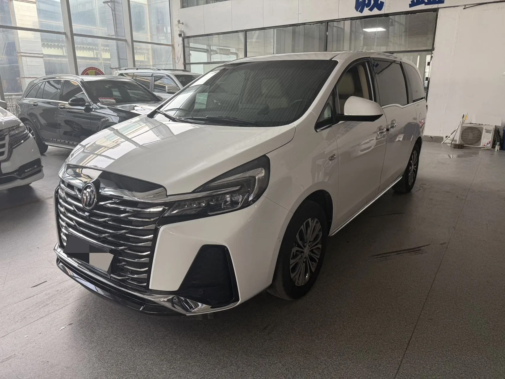 Buick GL8 2023 Land Business Class 652T Premium