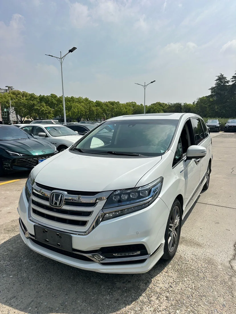 Elysion 2019 2.0L Hybrid Supreme Edition