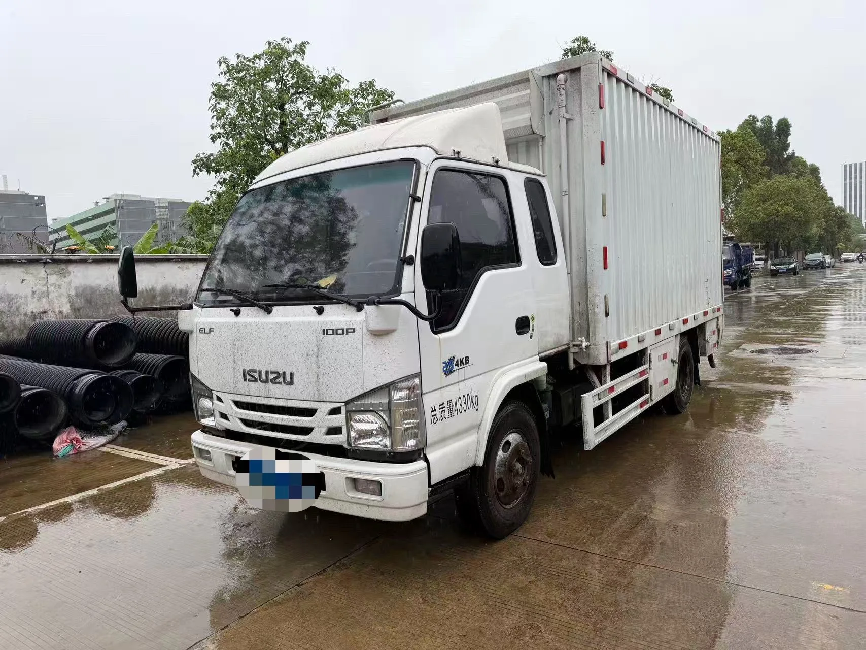 Isuzu KV100  Manual Transmission
