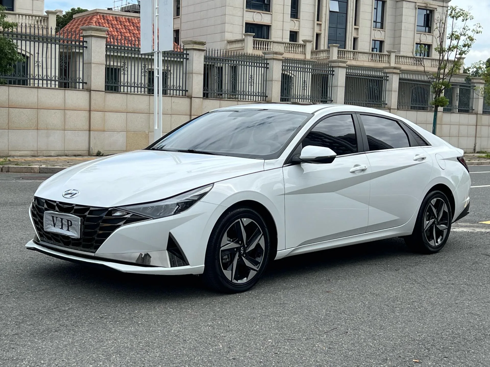 Hyundai Elantra 2022 1.5L CVT GLX Elite Edition