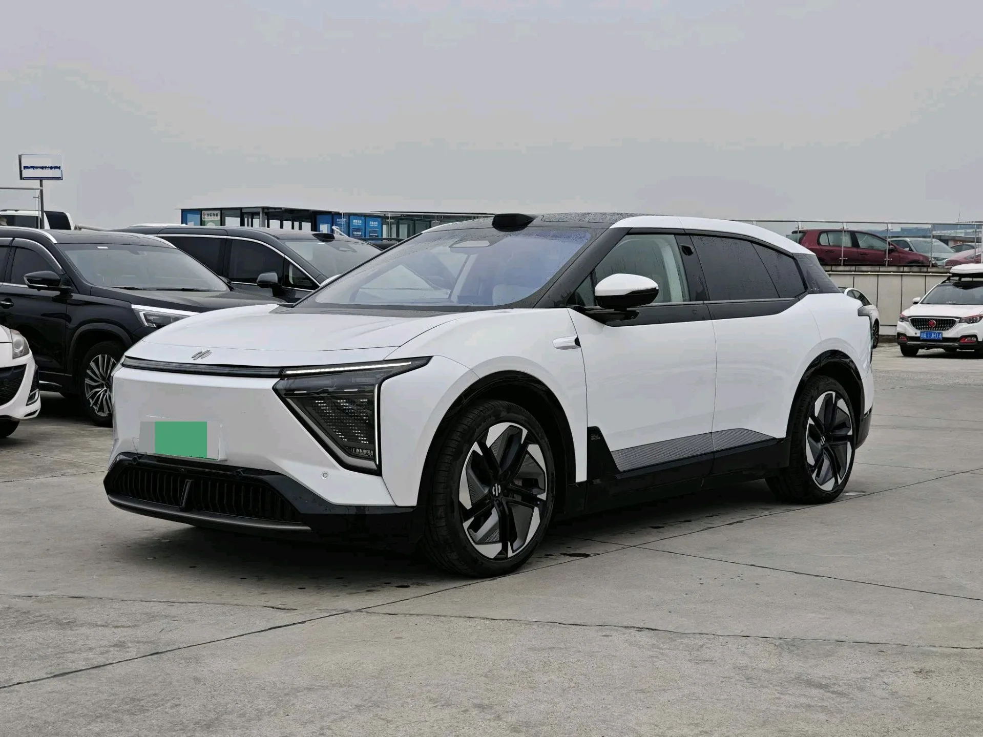 HiPhi Y 2023 560km Elite Edition