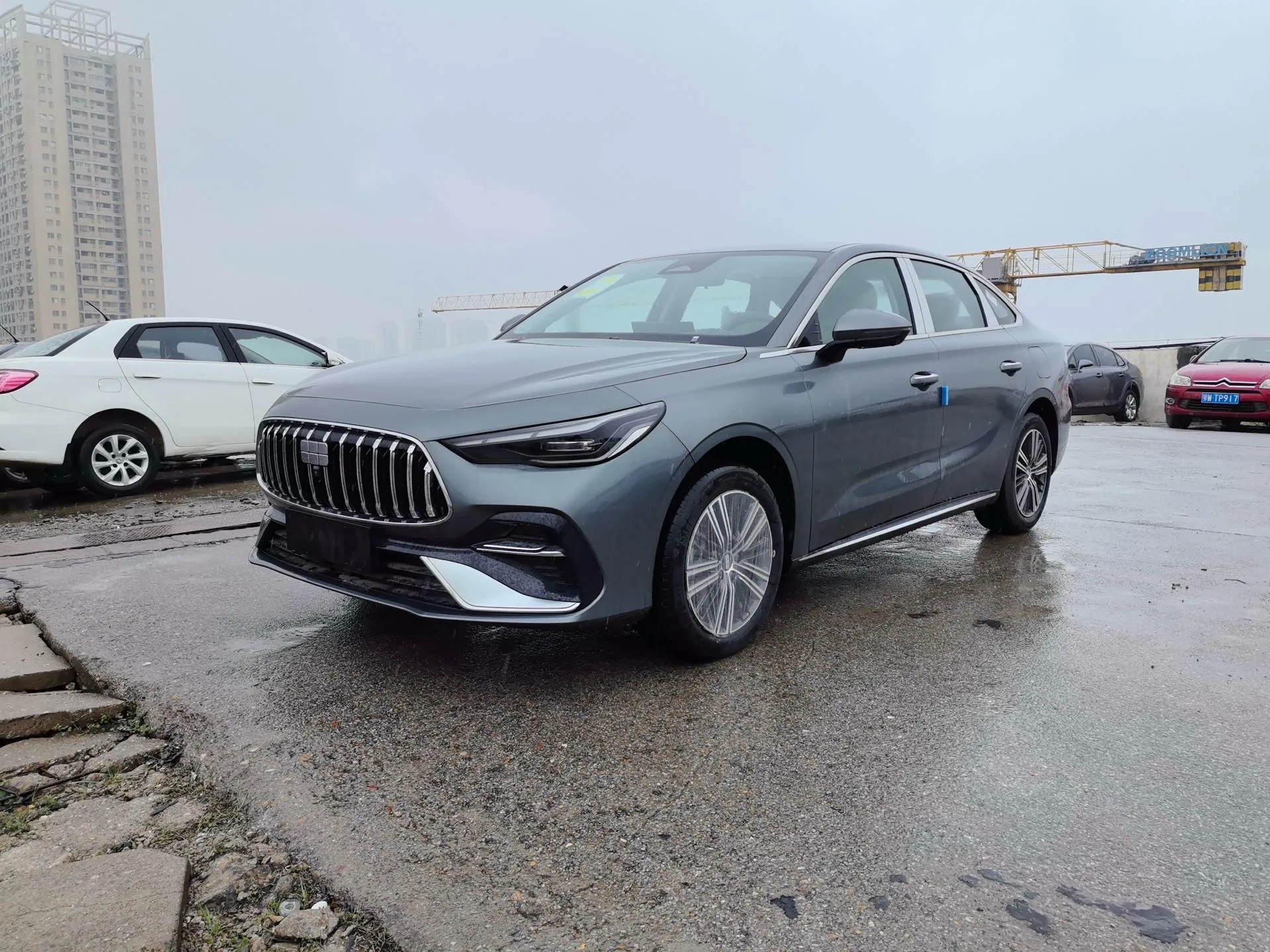 Geely Galaxy 2025 Starry 6 EM-i 1.5 125km Exploration+ Edition Automatic