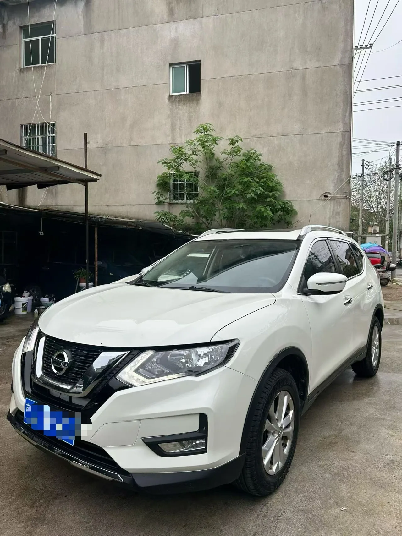 Nissan X-Trail 2015 2.5L CVT Leading MAX Edition 4WD