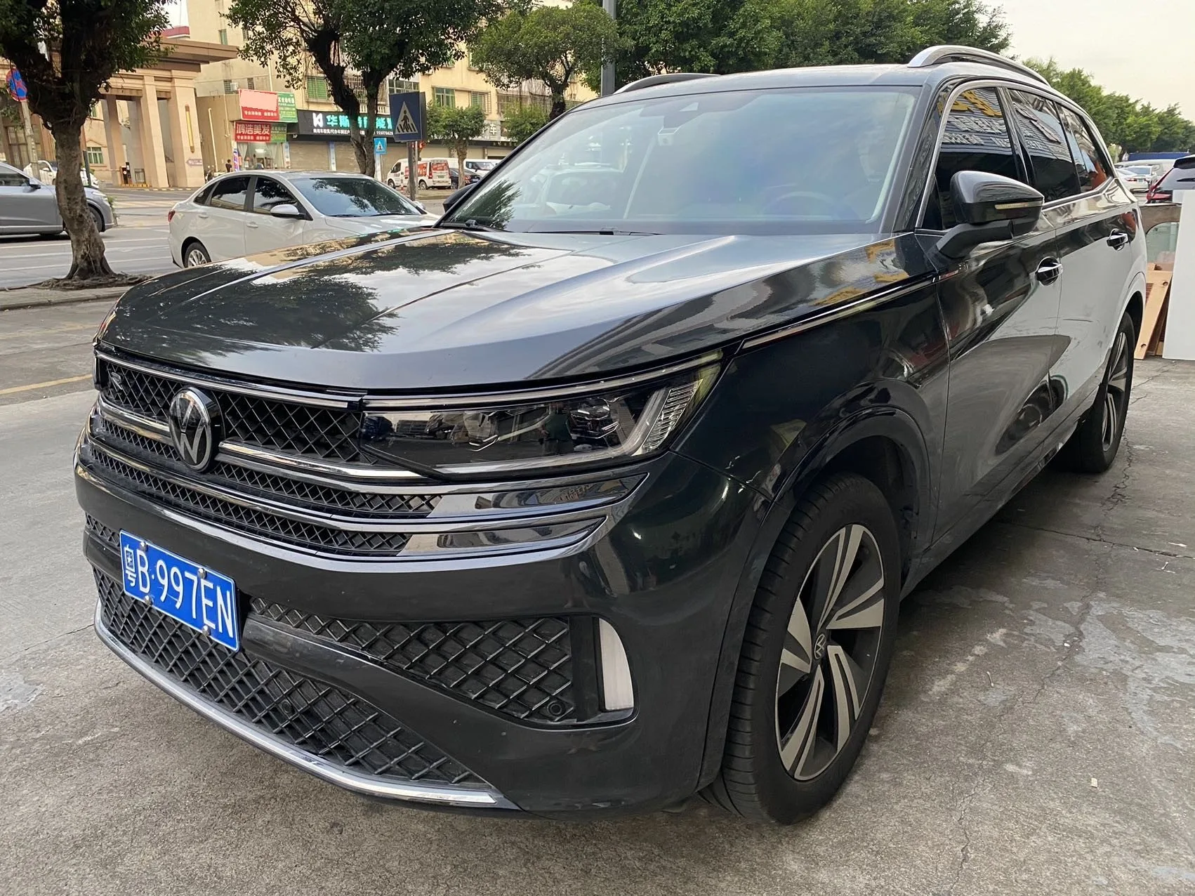 Volkswagen 2023 Range Rover R-Line 2.0TSI 380TSI AWD Cruiser Automatic