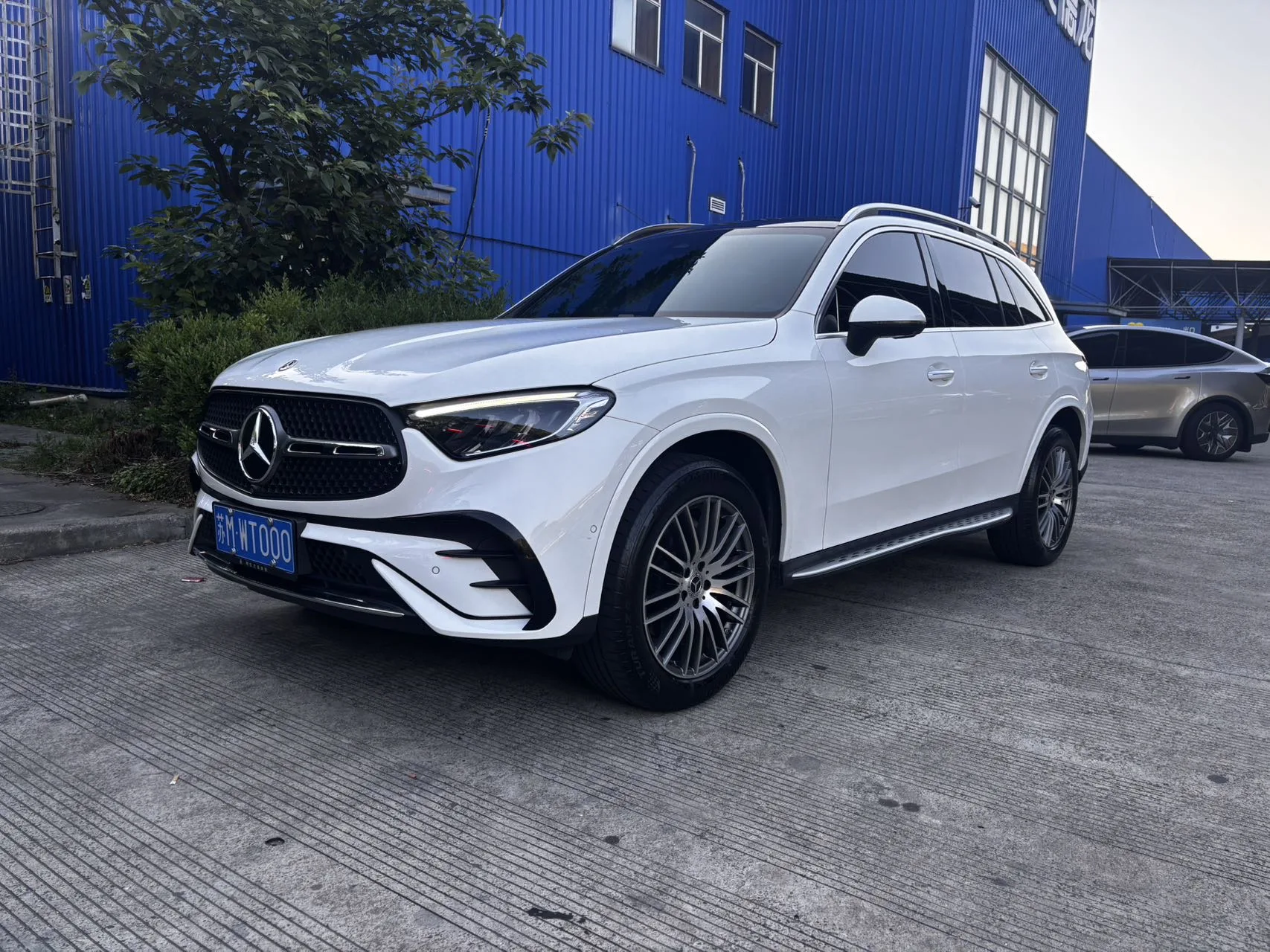 Mercedes-Benz 2023 GLC 300 L 4MATIC 48V 2.0T Dynamic 5-seater Automatic