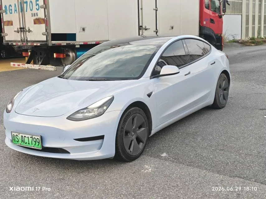 Model 3 2022 Rear-Wheel Drive