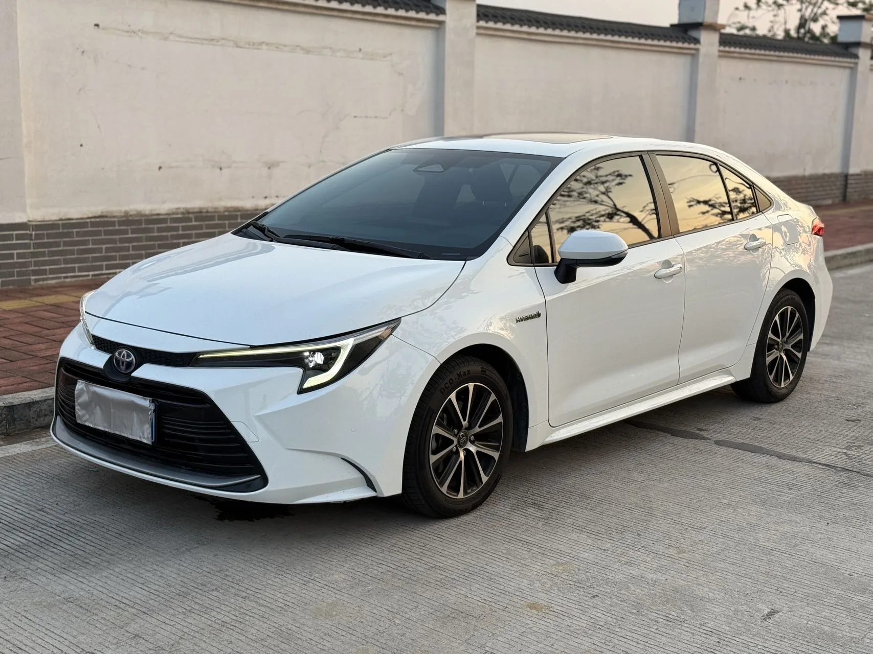 Toyota 2023 Corolla Hybrid 1.8 CVT Intelligent Electric Hybrid Luxury Edition Automatic Transmission