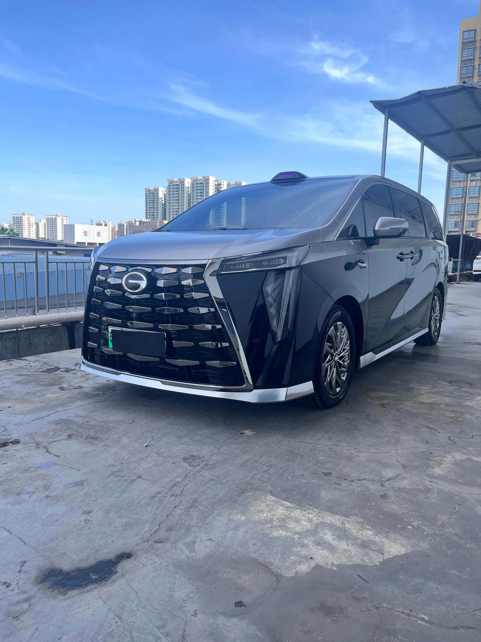 Trumpchi 2025 M8 2.0T Gankun Series Ultra First Class Automatic