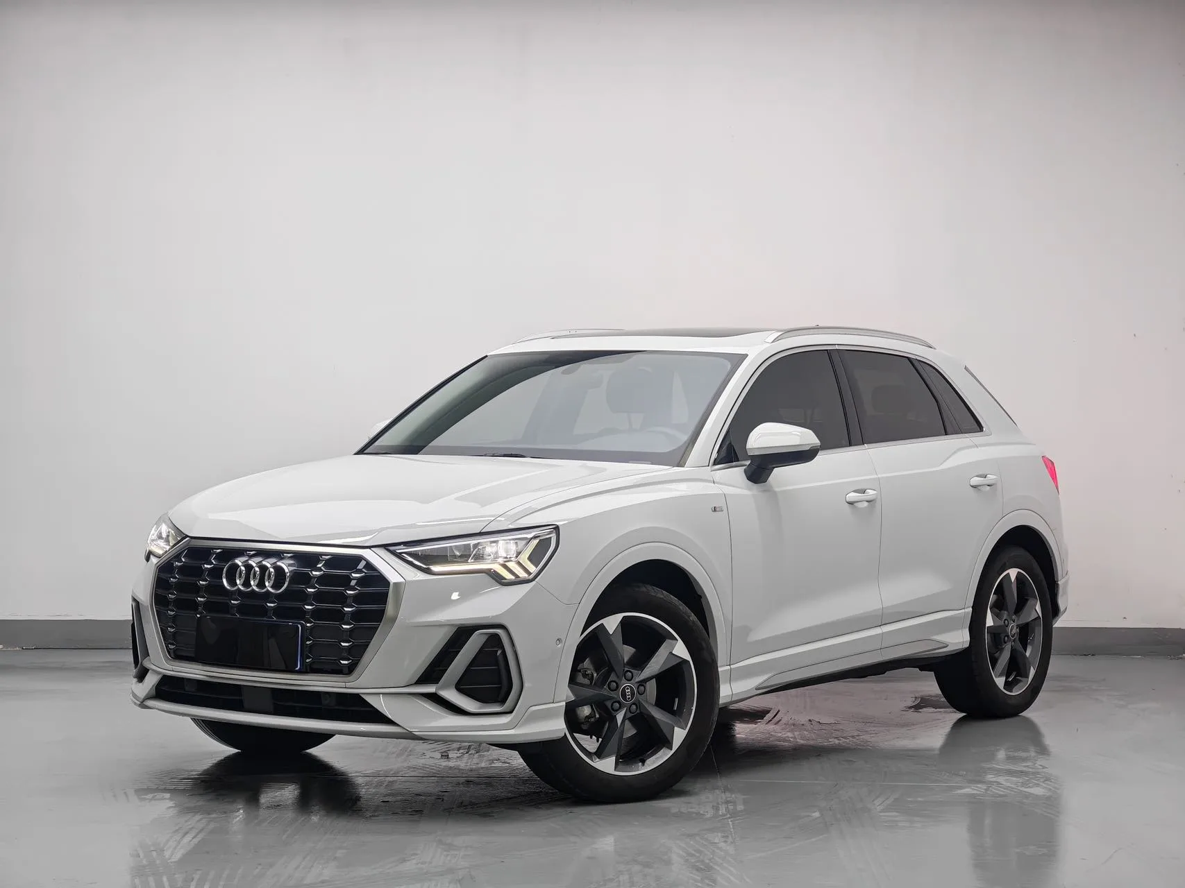 Audi 2023 Q3 1.4TFSI 35TFSI Fashion Dynamic Automatic