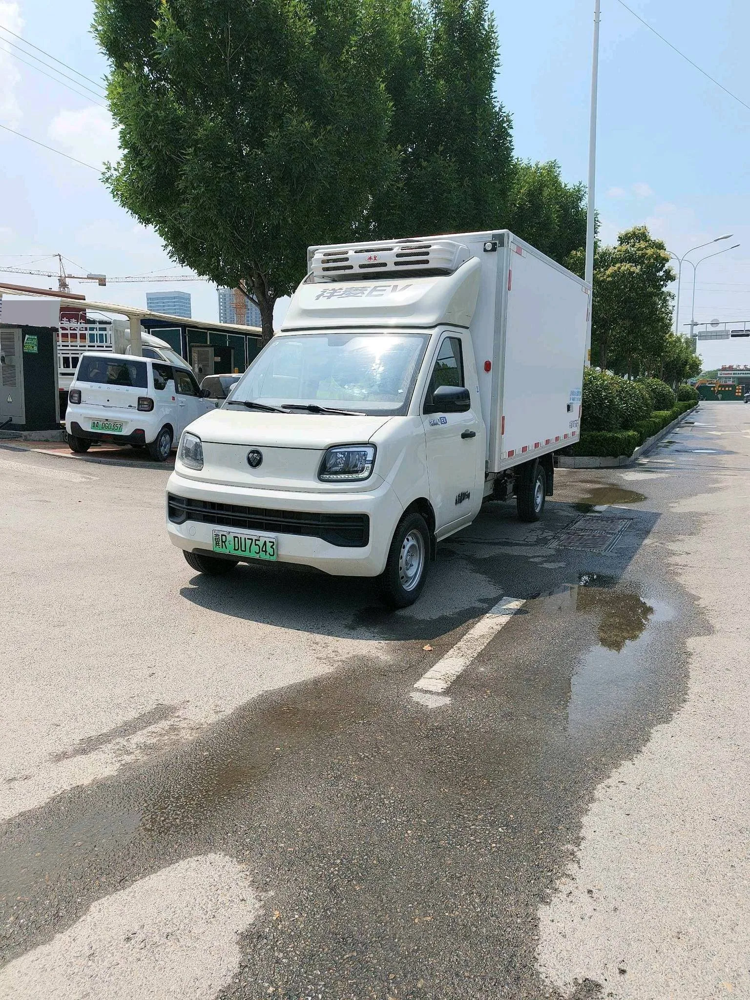 Foton 2023 Xiangling M1 with Ningde Box-Type Cargo Body, Automatic Transmission