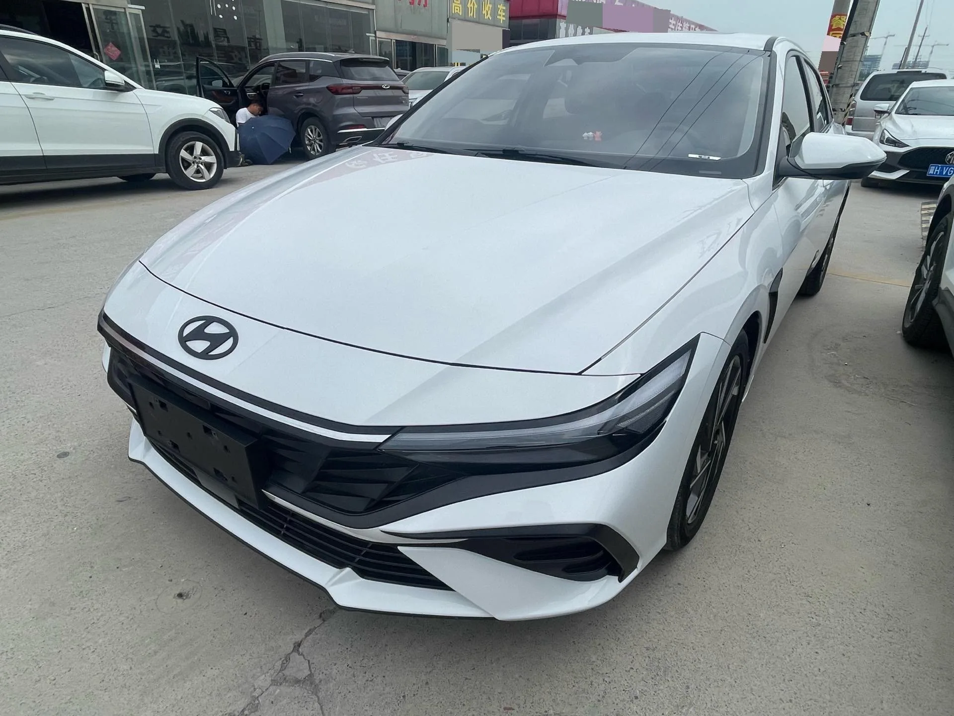 2023 Elantra 1.5L CVT LUX Premium Edition