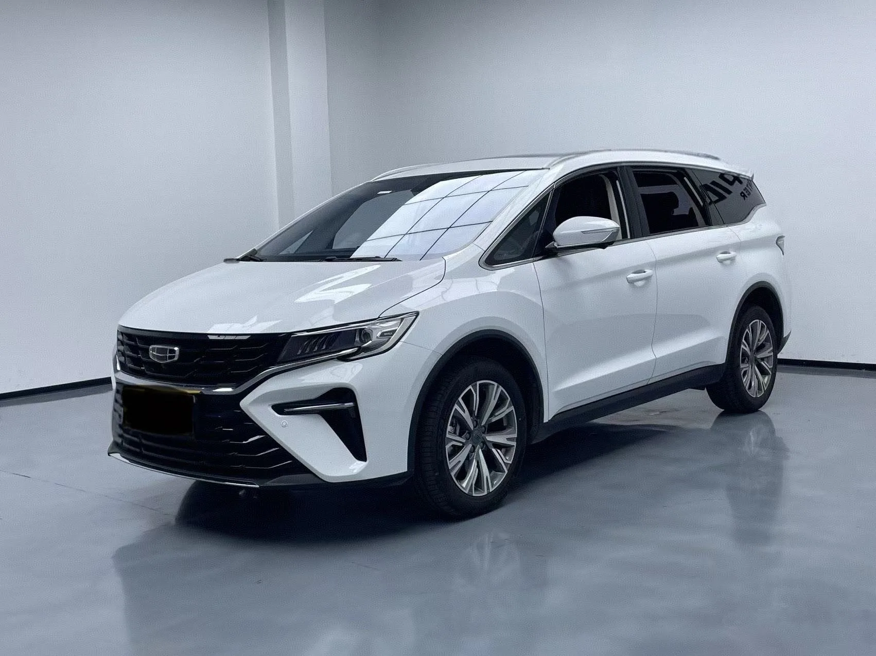 Geely Jiaji L 1.5TD Pengcheng Edition Automatic (2025 model)