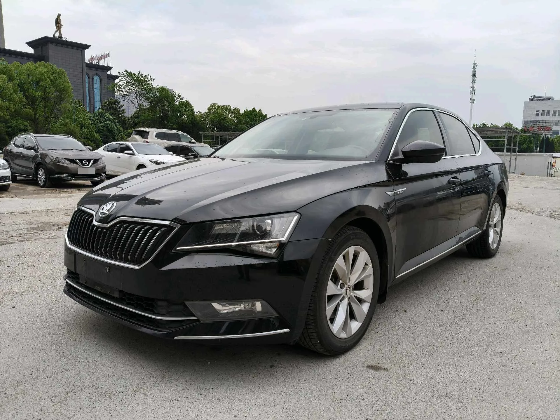 Superb 2016 TSI330 DSG Adventure Edition