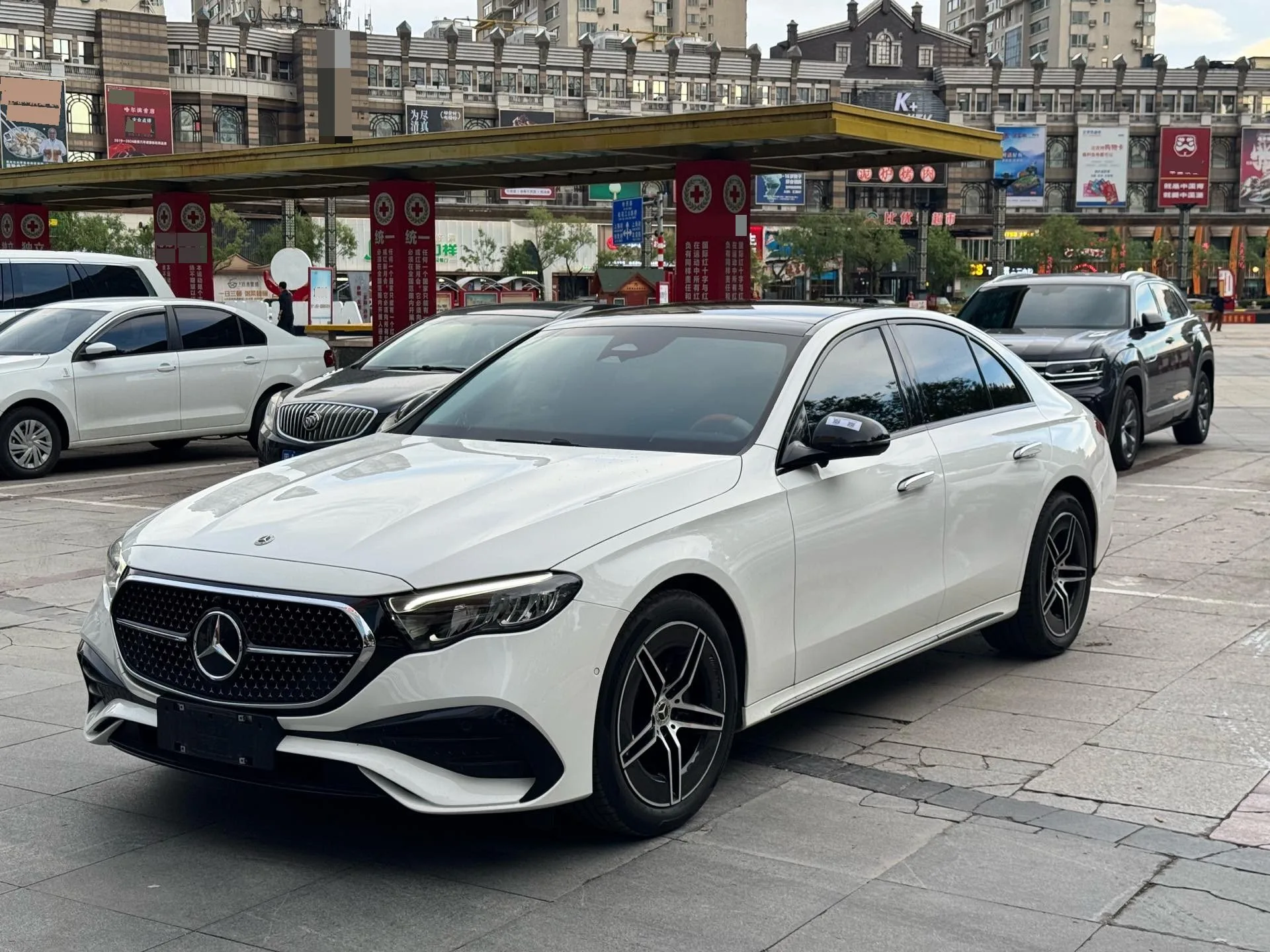 Mercedes-Benz E-Class (Imported) 2024 Model Year E 260 48V 2.0T Sport Edition Automatic Transmission