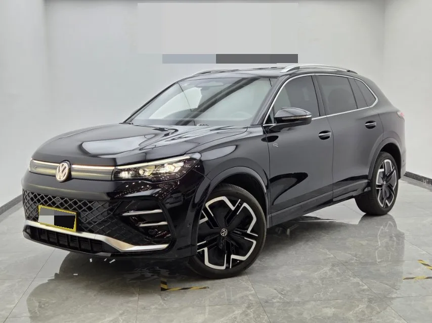 Volkswagen 2024 Tiguan L PRO 2.0TSI 380TSI AWD R-Line Smart Premium Edition, Automatic Transmission