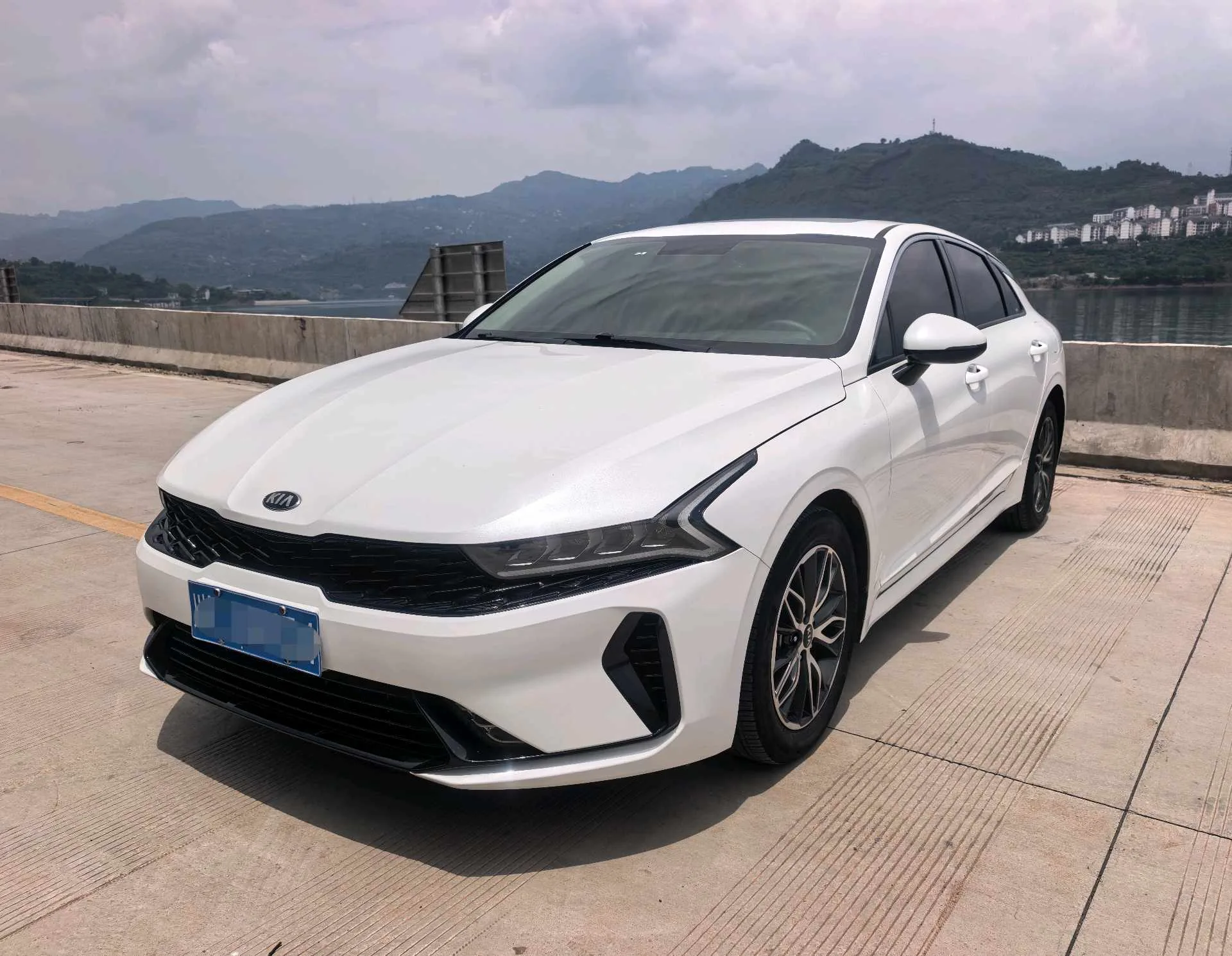 Kia K5 2020 270T CVVD Fashion Edition