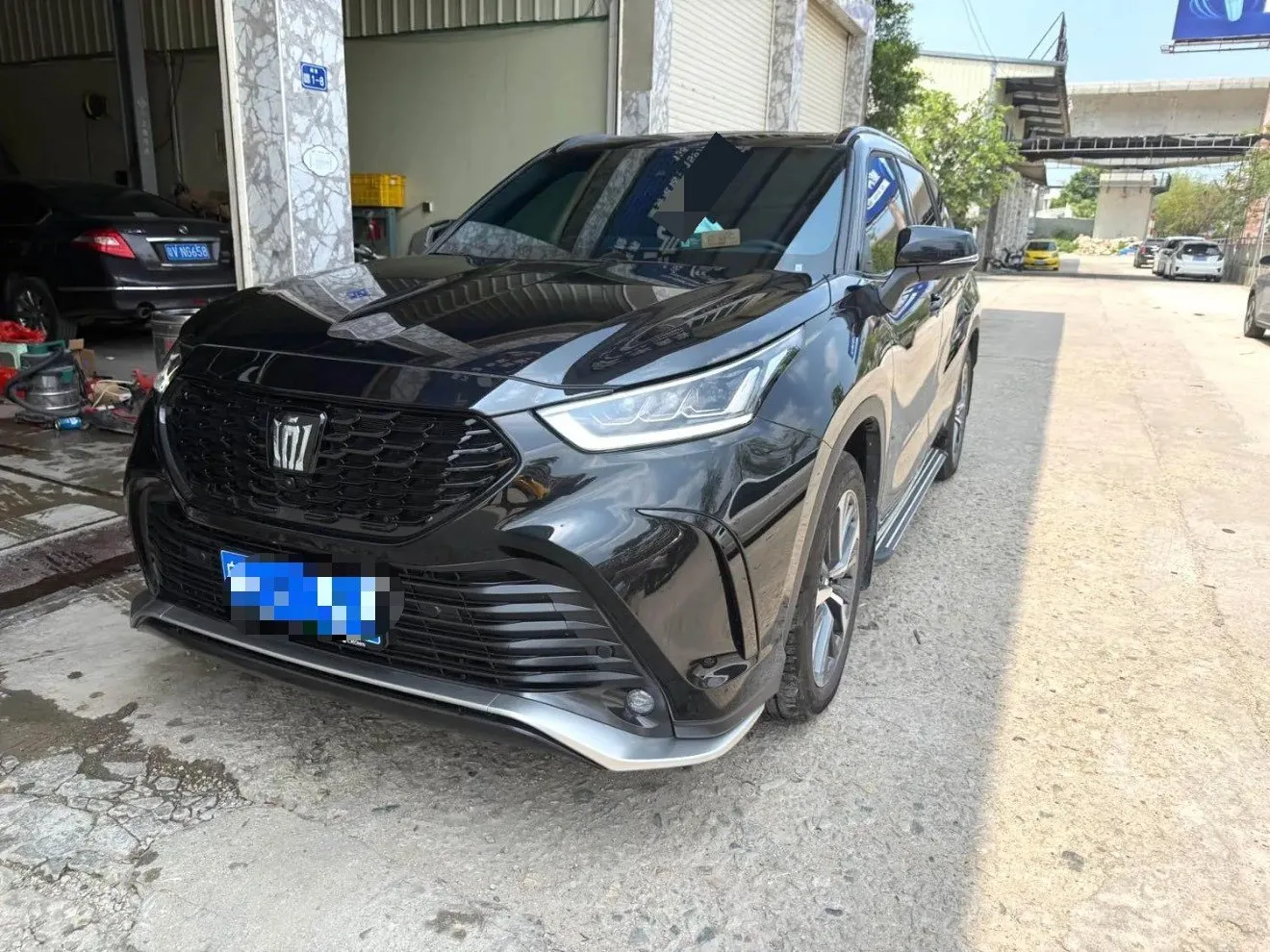 Toyota 2024 Crown Land Cruiser HEV 2.5 CVT 4WD Premium Edition Automatic