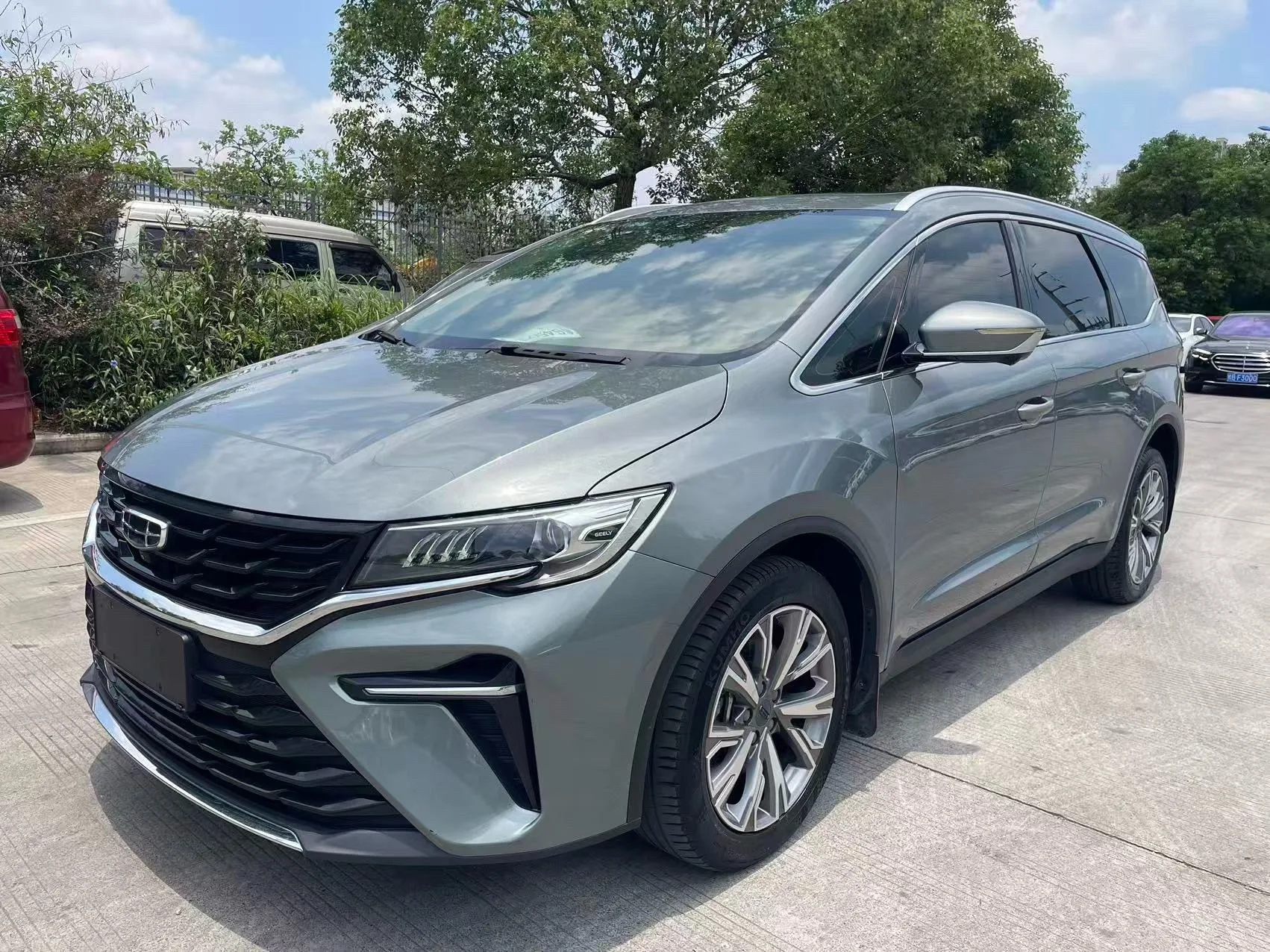 Jiaji 2023 Model L 1.5TD DCT Luxury Edition