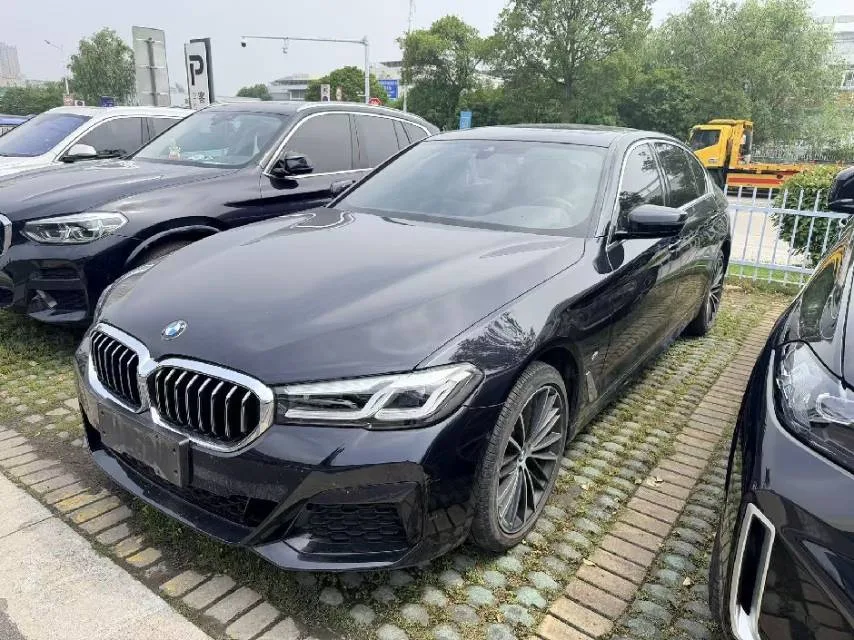 BMW 5 Series 2023 530Li 2.0T Leading M Sport Package Automatic