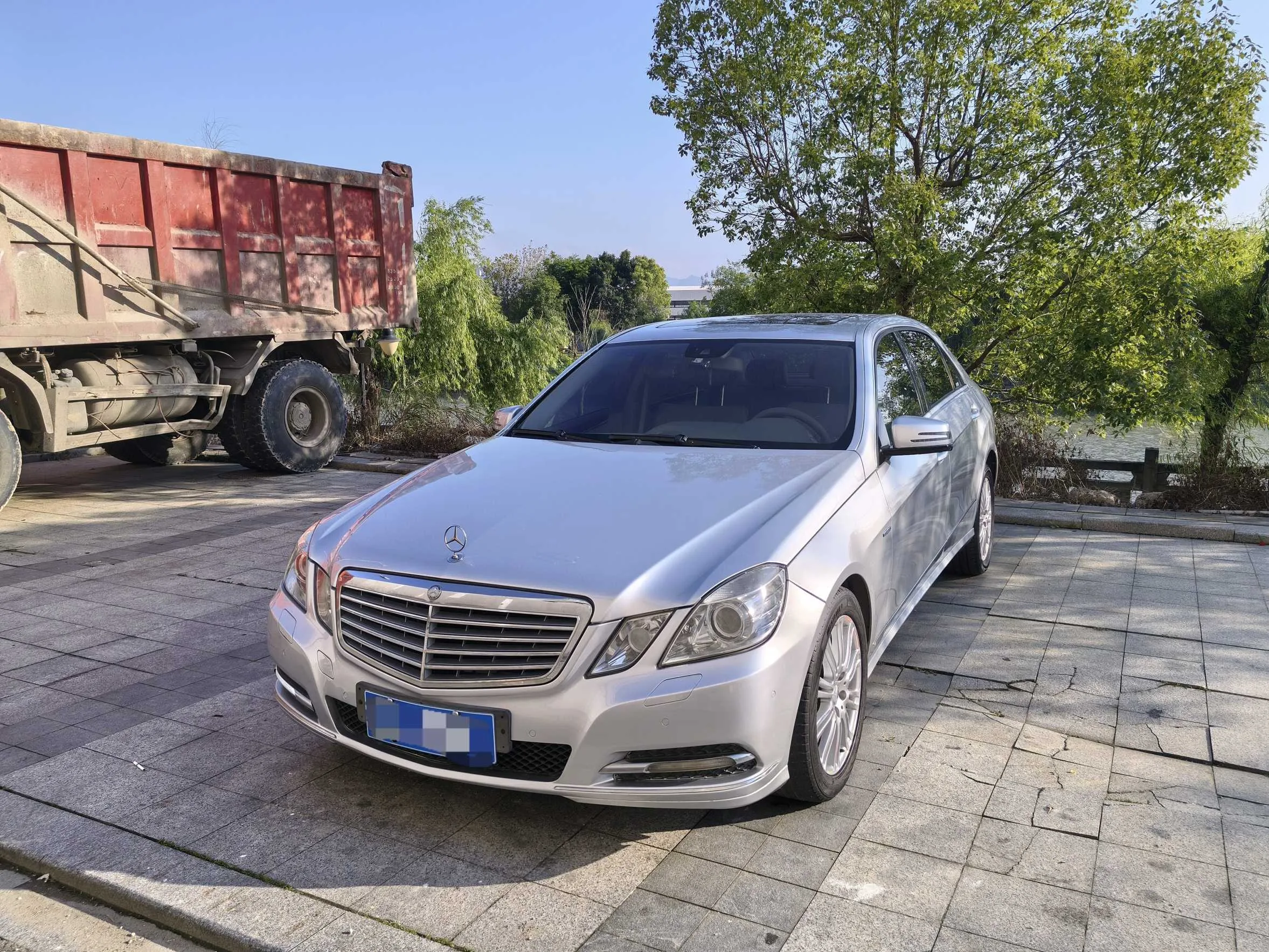 2010 Mercedes-Benz E-Class E 260 L CGI Elegance