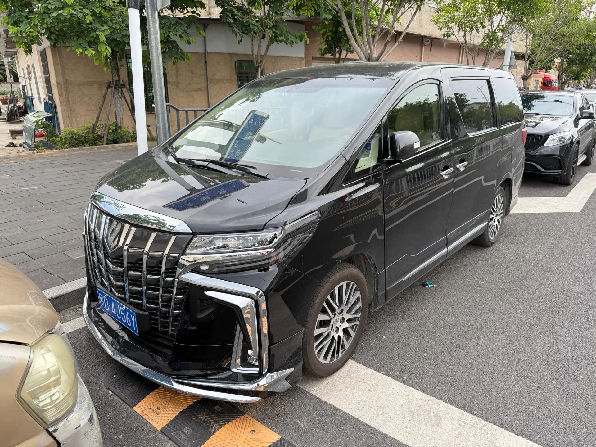 Toyota Alphard (Imported) 2008 Model Year Alphard 3.5 Automatic Transmission